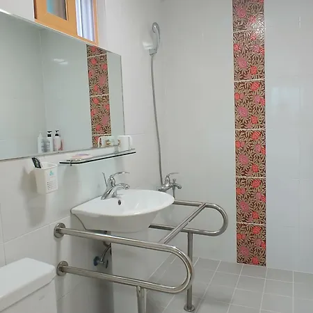 Beljari Pension Tongyeong Exterior photo